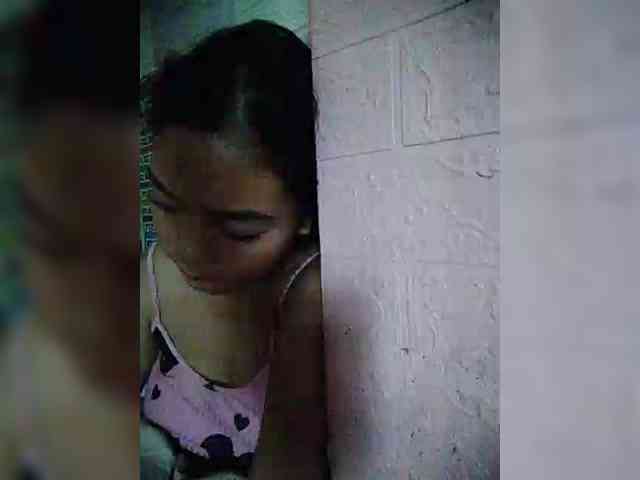 hornylittleprincess69