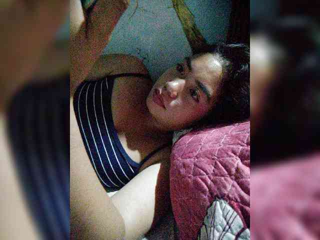 hornylittleprincess69 webcam
