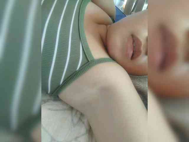hornylittleprincess69 webcam