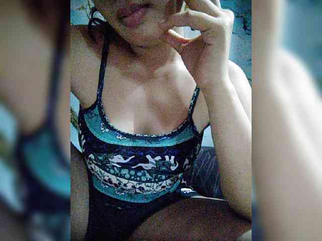 hornylittleprincess69 webcam