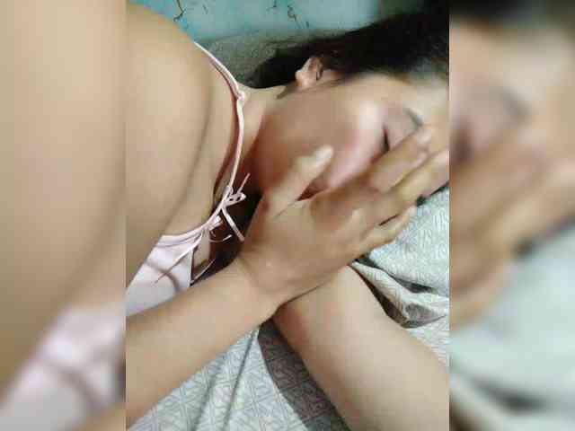 hornylittleprincess69 webcam