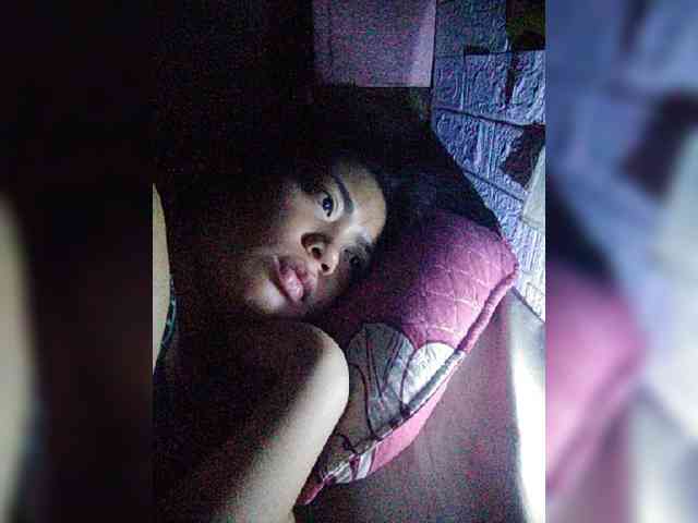 hornylittleprincess69 webcam