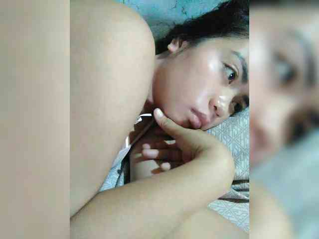 hornylittleprincess69 webcam