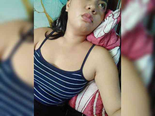 hornylittleprincess69 webcam