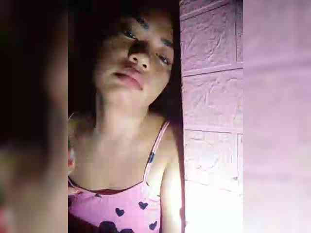 hornylittleprincess69