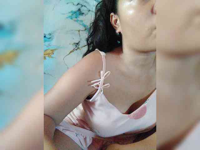 hornylittleprincess69