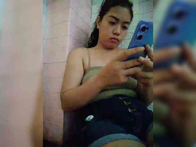 hornylittleprincess69 webcam