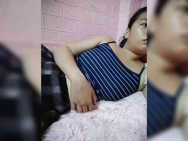 hornylittleprincess69 webcam