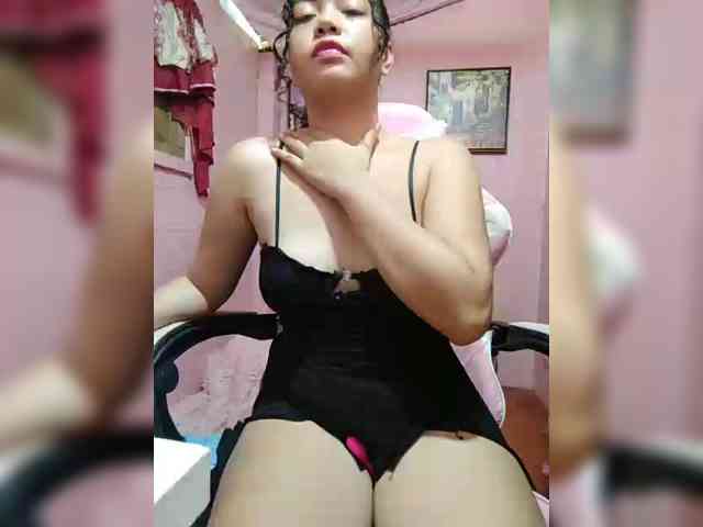 hornylittleprincess69