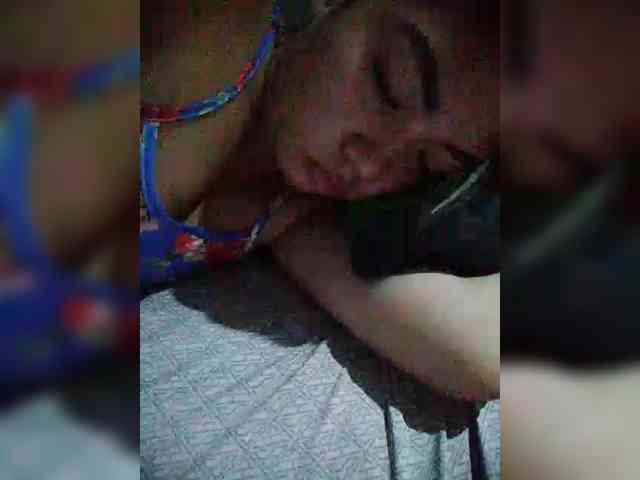 hornylittleprincess69 webcam