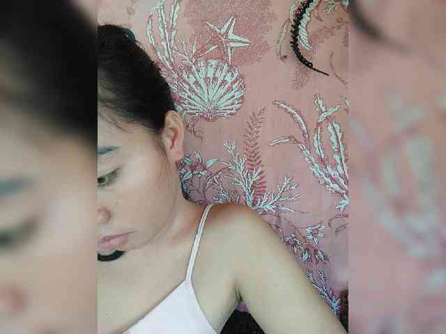 hornylittleprincess69 webcam