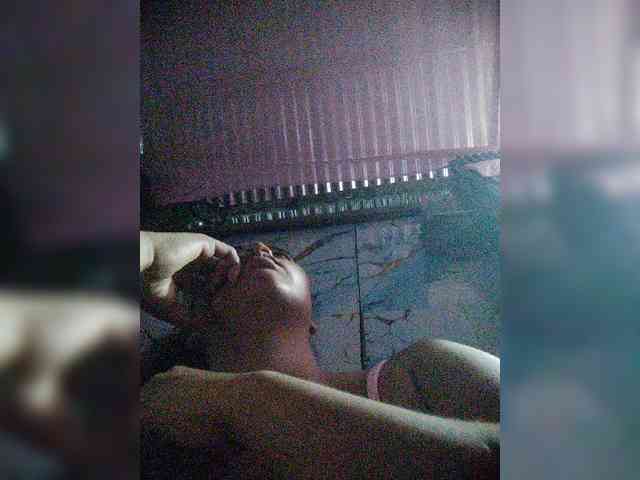 hornylittleprincess69 webcam