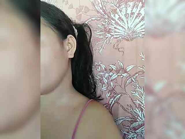 hornylittleprincess69