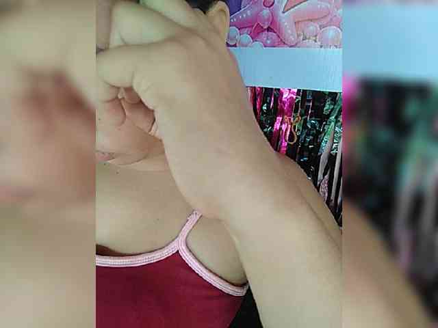 hornylittleprincess69 webcam