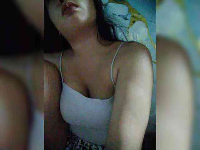 hornylittleprincess69 webcam