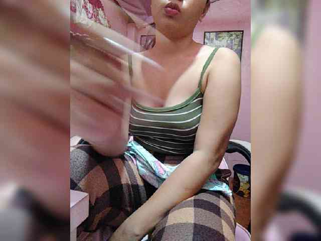 hornylittleprincess69 webcam