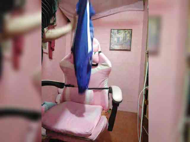 hornylittleprincess69 webcam