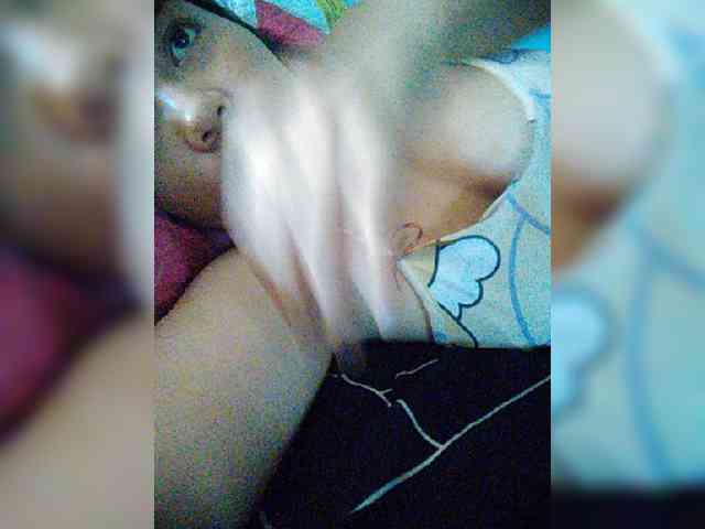 hornylittleprincess69 webcam