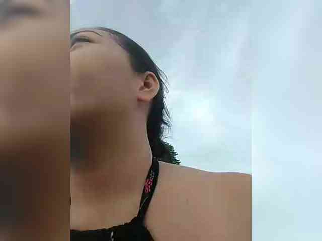 hornylittleprincess69 webcam