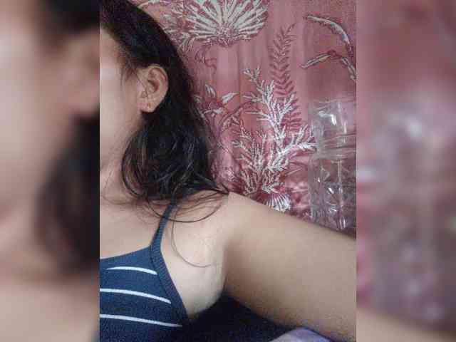 hornylittleprincess69 webcam