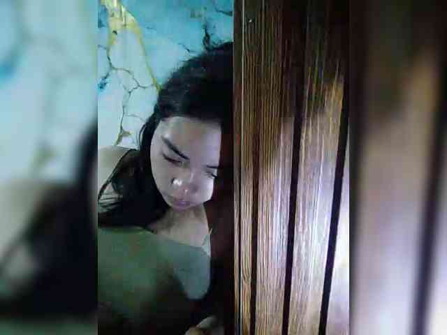hornylittleprincess69