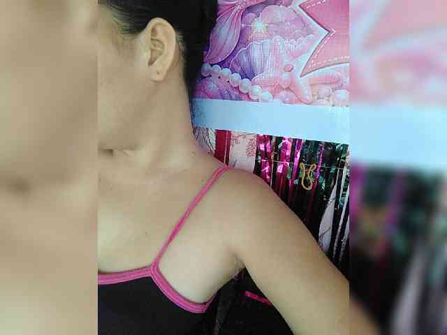 hornylittleprincess69