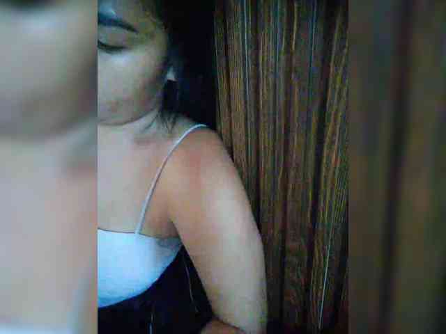 hornylittleprincess69