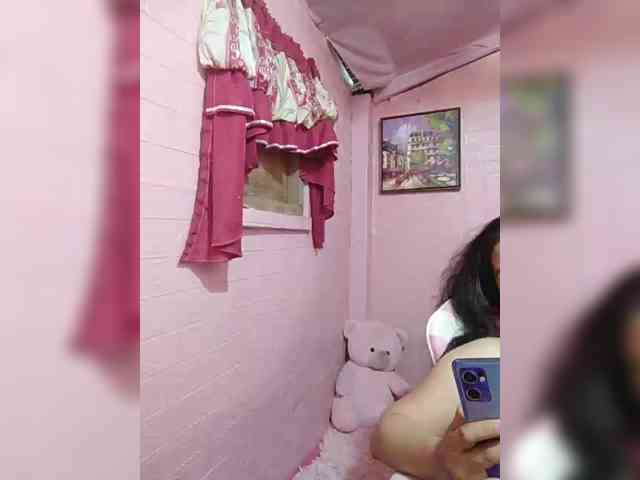 hornylittleprincess69 webcam