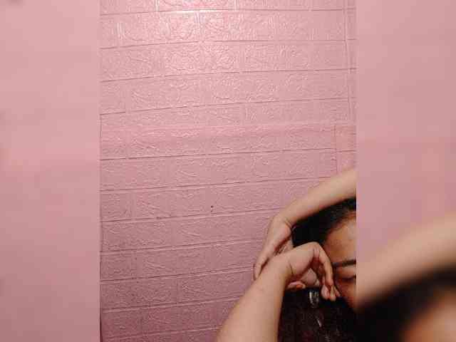 hornylittleprincess69