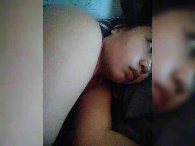 hornylittleprincess69 webcam