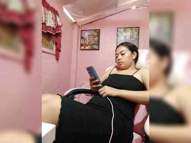 hornylittleprincess69