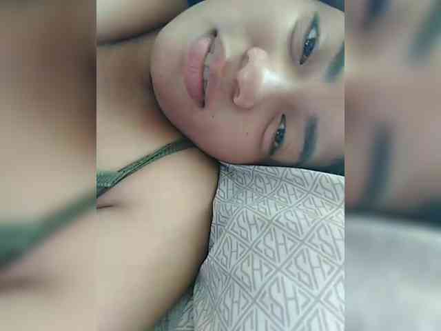 hornylittleprincess69 webcam