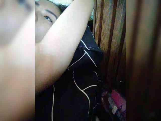 hornylittleprincess69