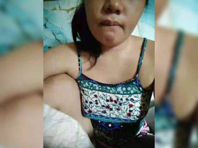 hornylittleprincess69 webcam