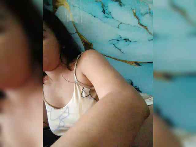 hornylittleprincess69 webcam
