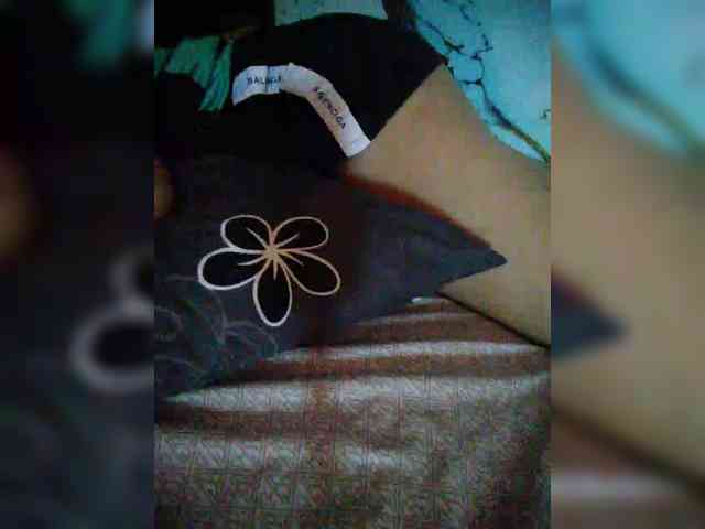 hornylittleprincess69 webcam