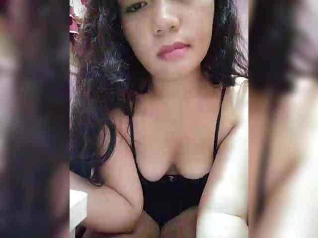 hornylittleprincess69 webcam