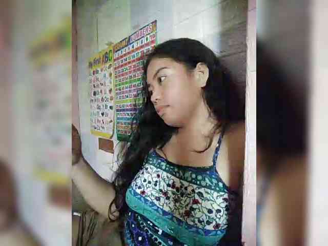 hornylittleprincess69 webcam