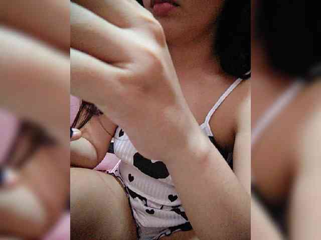 hornylittleprincess69 webcam