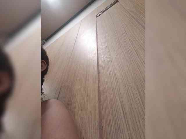 hornylittleprincess69