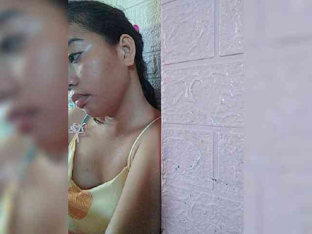 hornylittleprincess69