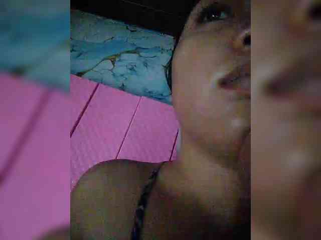 hornylittleprincess69 webcam