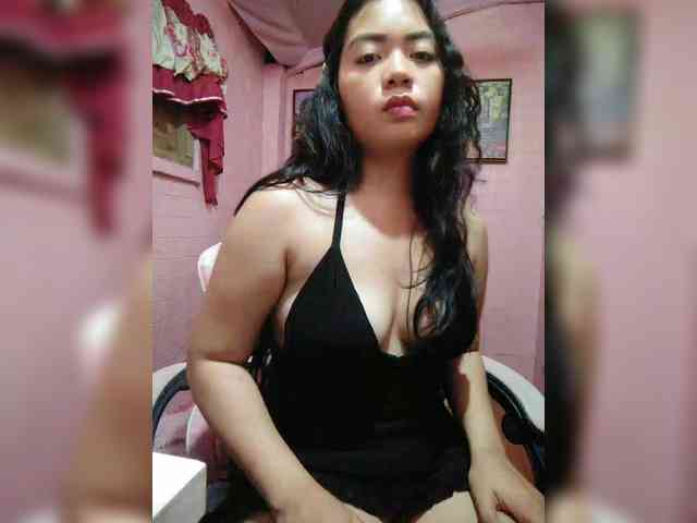 hornylittleprincess69