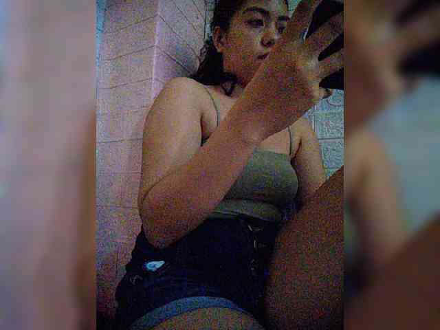 hornylittleprincess69 webcam