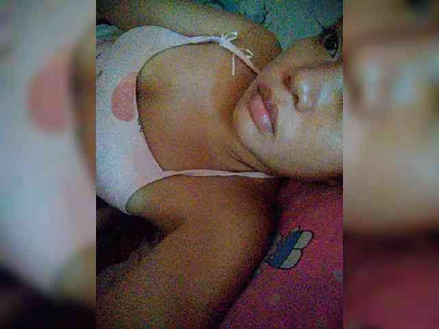 hornylittleprincess69