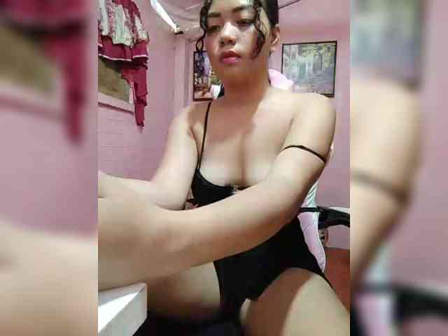 hornylittleprincess69