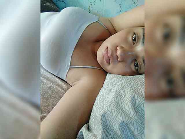 hornylittleprincess69 webcam
