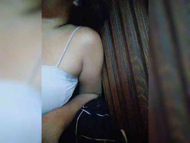 hornylittleprincess69