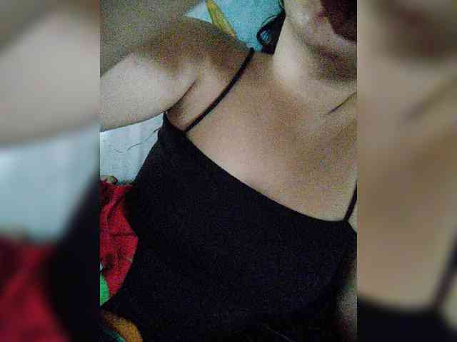 hornylittleprincess69 webcam