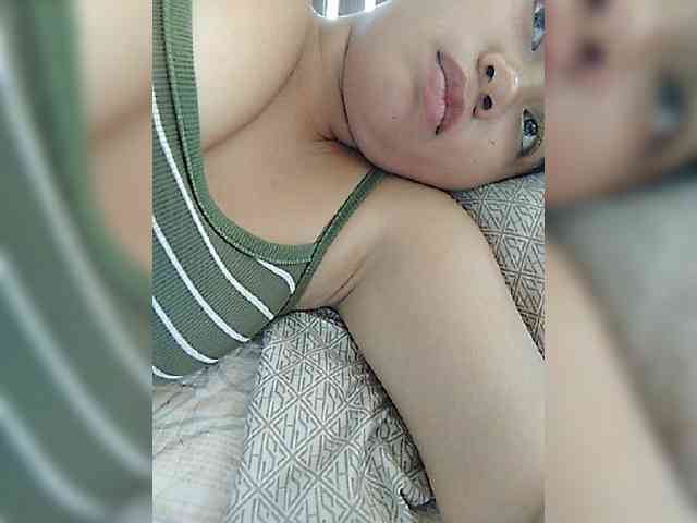 hornylittleprincess69 webcam